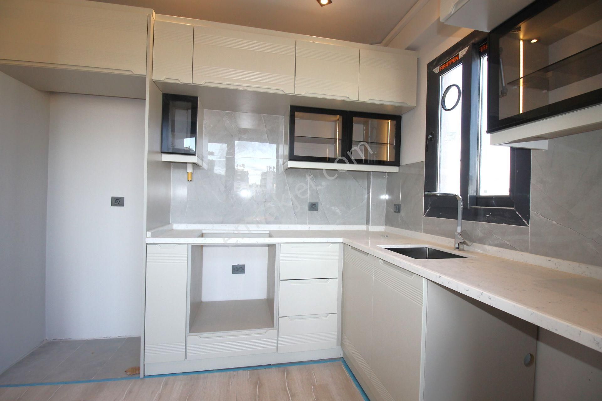 Retro’dan Kuyuluk Mah’de Kaliteli İşçilik Ve Modern Tasarımı İle Buluşan 2+1 - Görsel 16