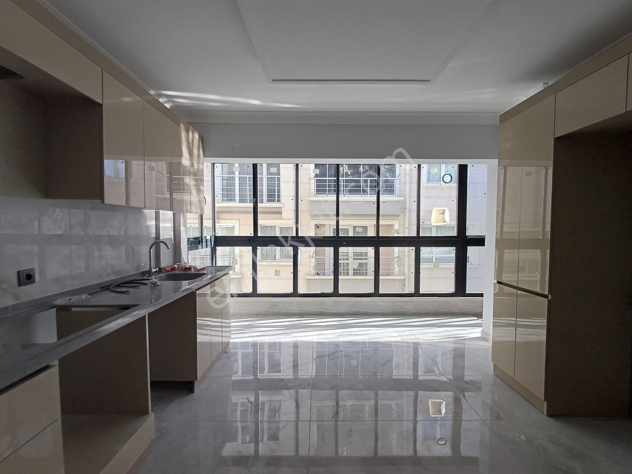 Yükseltepe'de Sıfır Binada Full+full Yapılı 4+1 Daire!