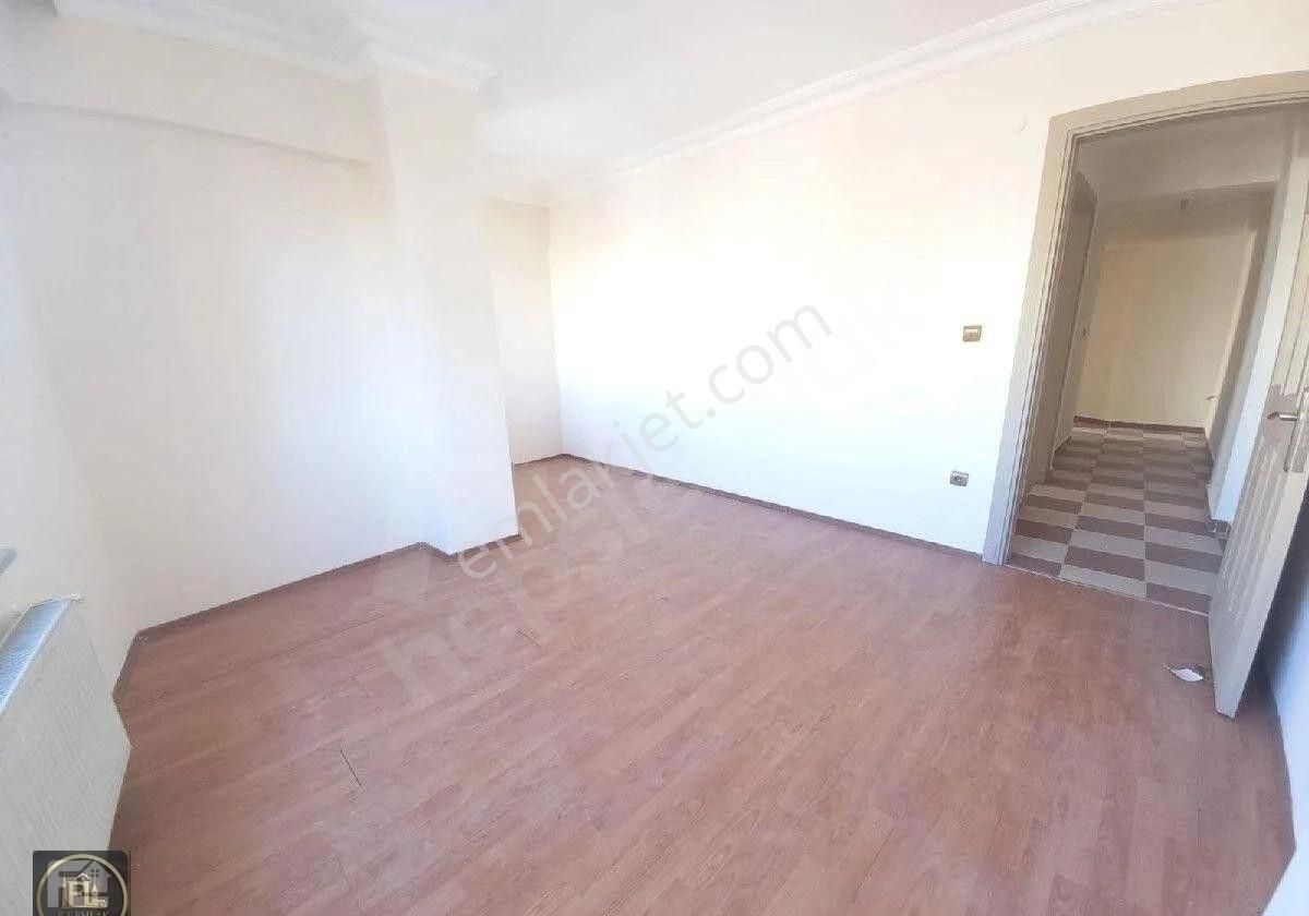 Fl Emlaktan Ümraniye Çakmak Metroya 10 Dk Yürüme Mesafesinde 3+1 Ara Kat Daire - Görsel 7