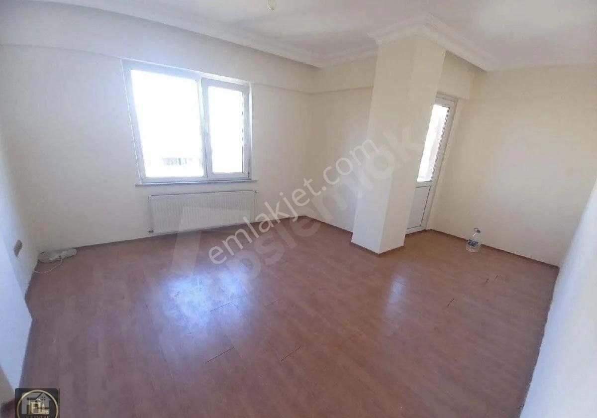 Fl Emlaktan Ümraniye Çakmak Metroya 10 Dk Yürüme Mesafesinde 3+1 Ara Kat Daire - Görsel 9