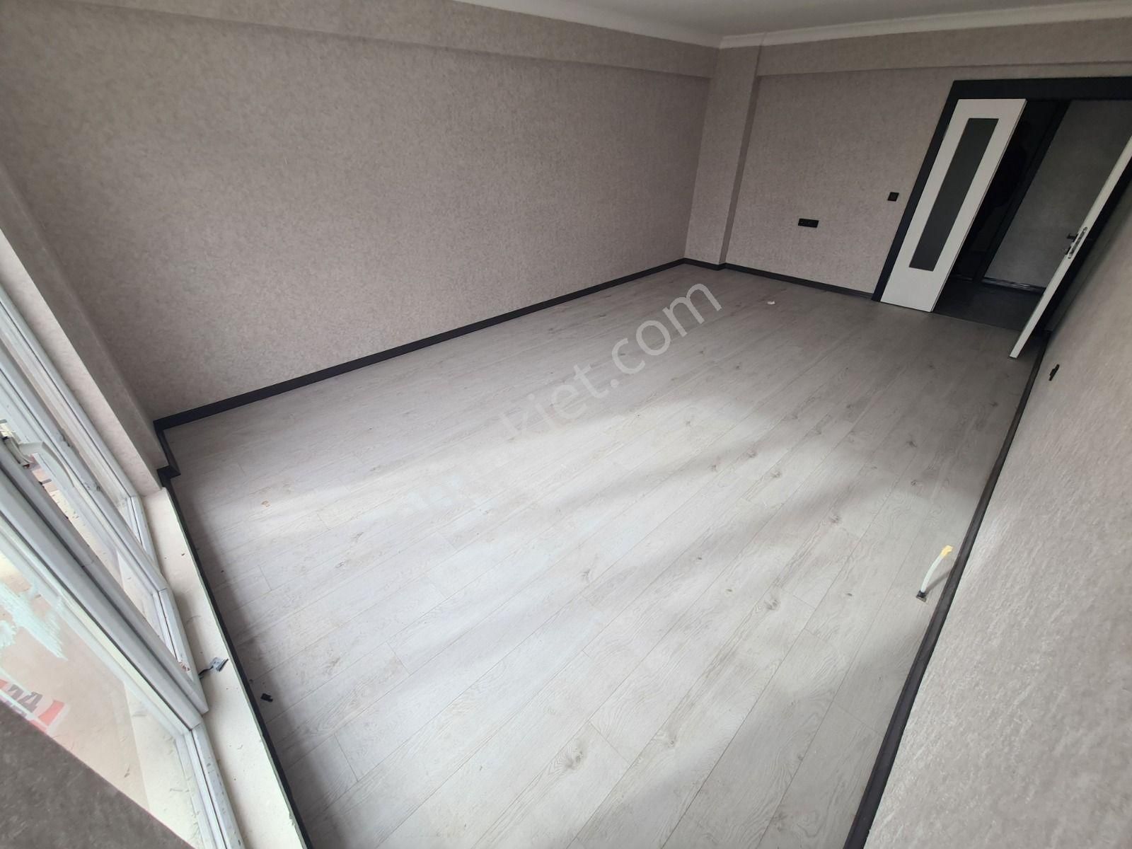 Park Manzaralı 9. Katta Teras Balkon /2 Banyo /sıfır 3+1 - Görsel 10