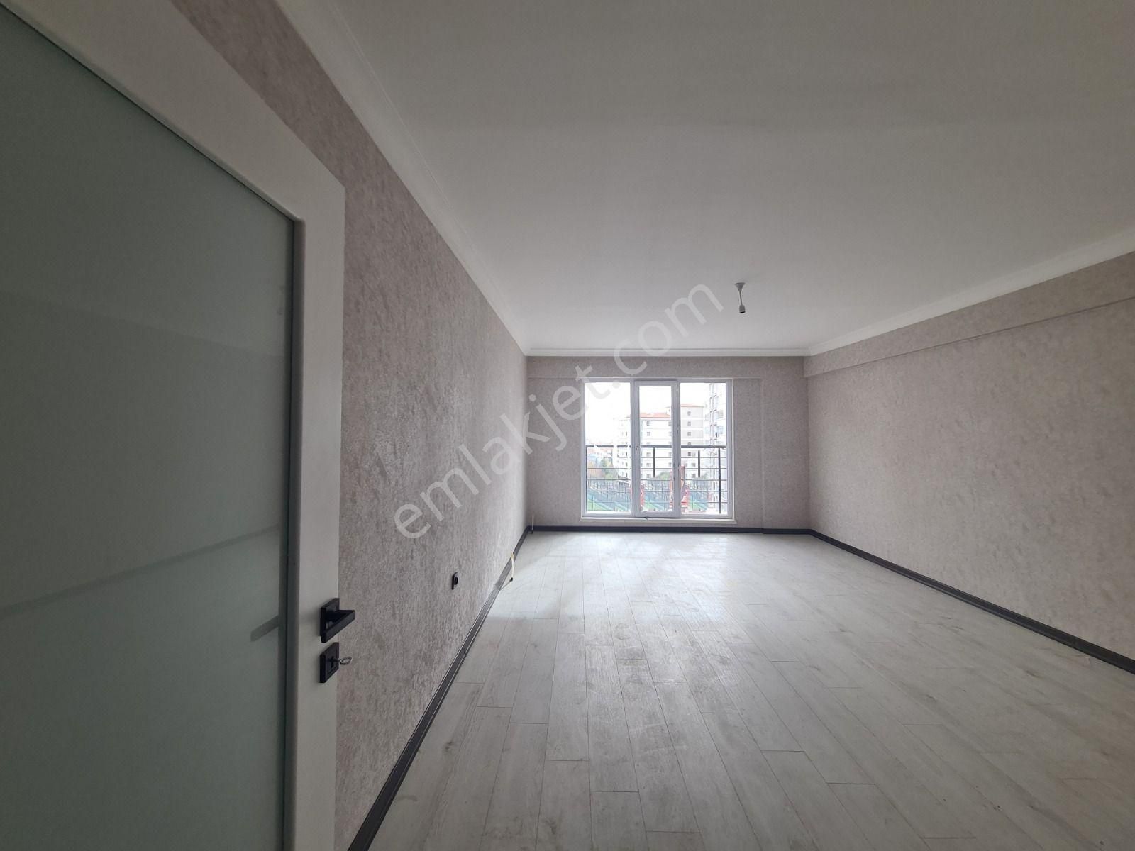 Park Manzaralı 9. Katta Teras Balkon /2 Banyo /sıfır 3+1 - Görsel 6