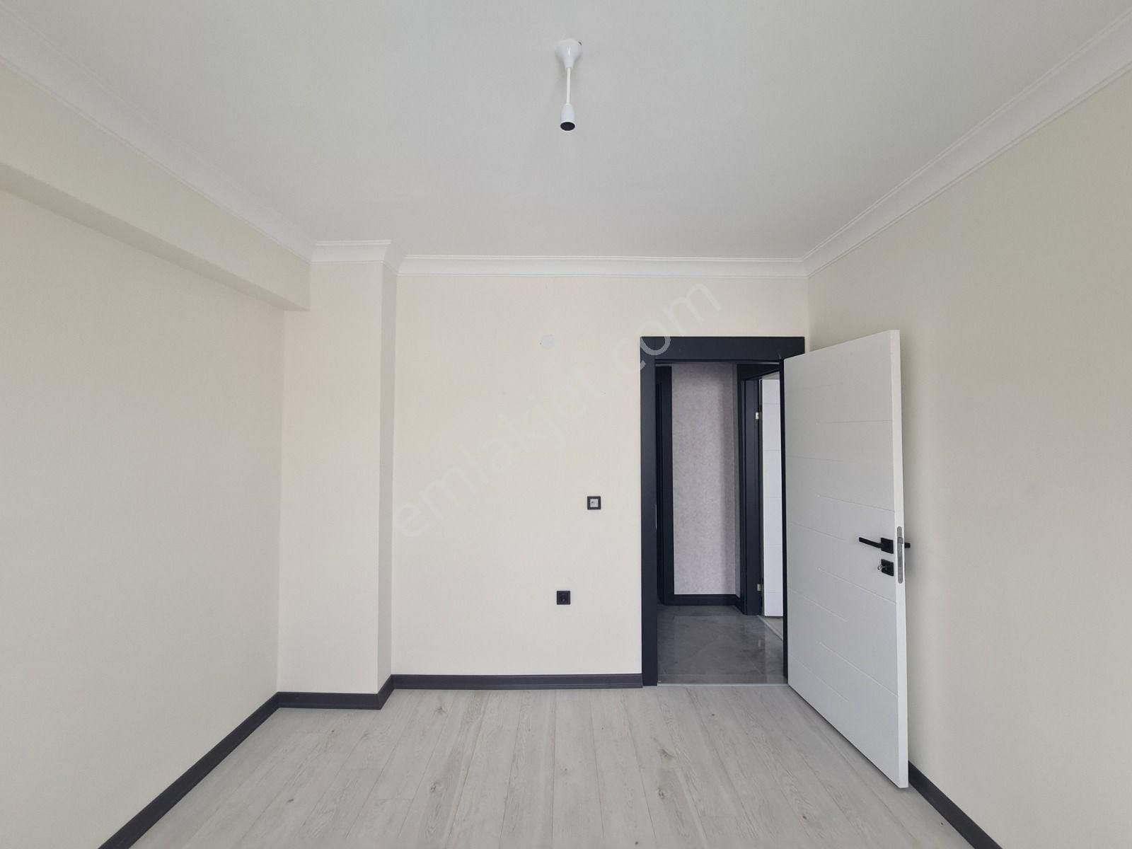 Park Manzaralı 9. Katta Teras Balkon /2 Banyo /sıfır 3+1 - Görsel 24