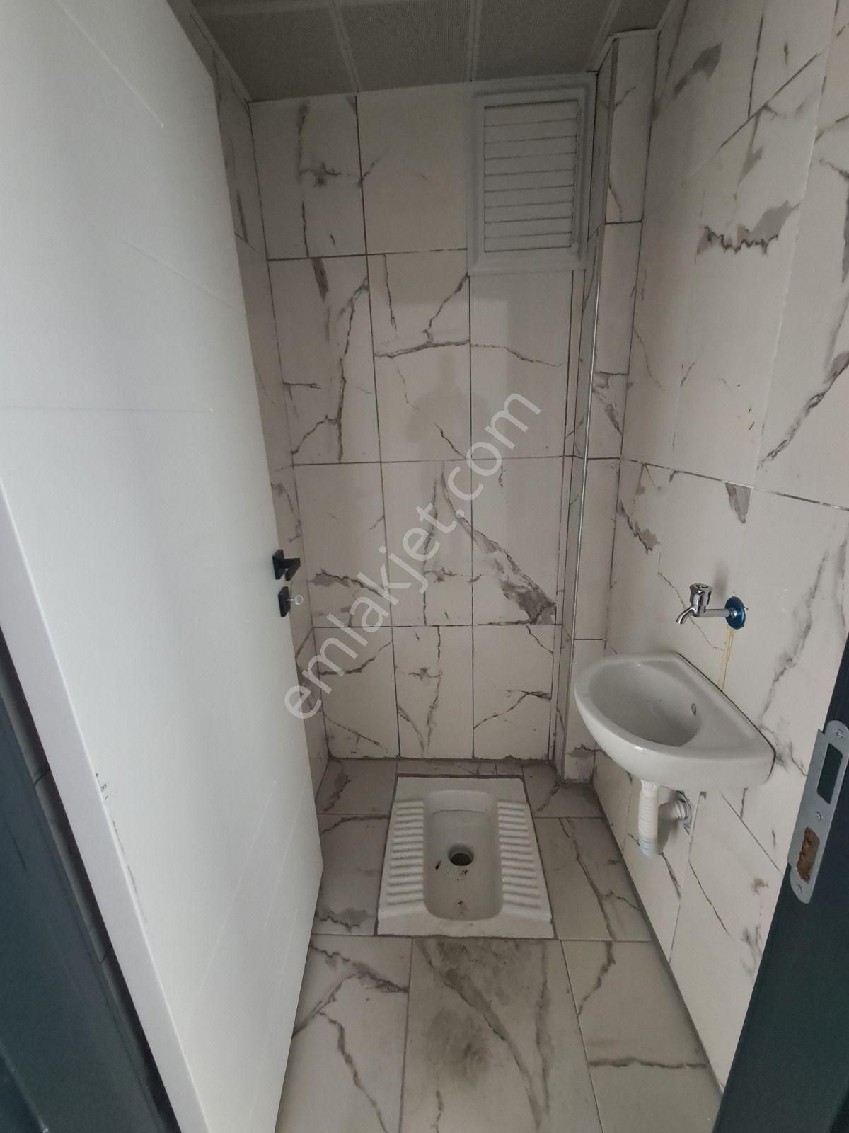 Park Manzaralı 9. Katta Teras Balkon /2 Banyo /sıfır 3+1 - Görsel 15