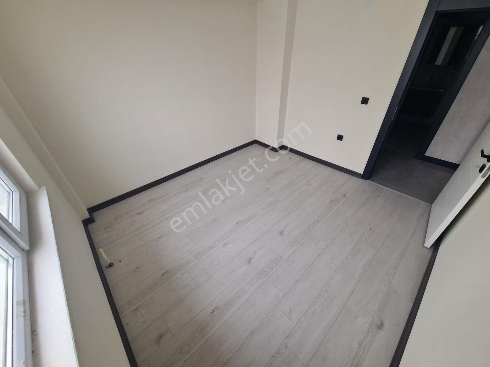 Park Manzaralı 9. Katta Teras Balkon /2 Banyo /sıfır 3+1 - Görsel 25