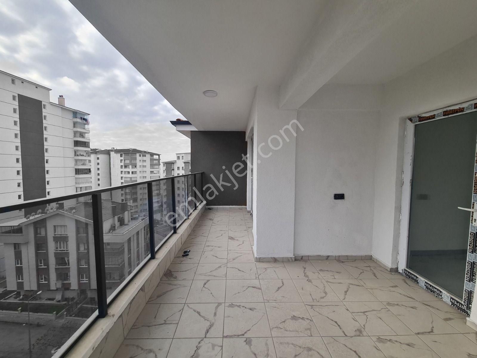 Park Manzaralı 9. Katta Teras Balkon /2 Banyo /sıfır 3+1 - Görsel 20