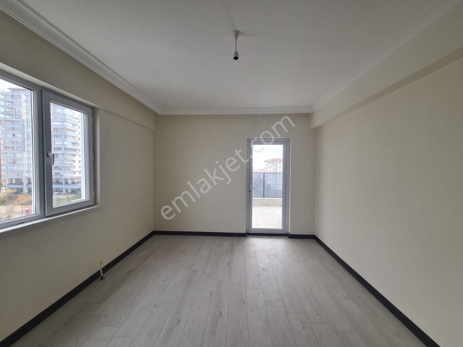 Park Manzaralı 9. Katta Teras Balkon /2 Banyo /sıfır 3+1 - Görsel 16