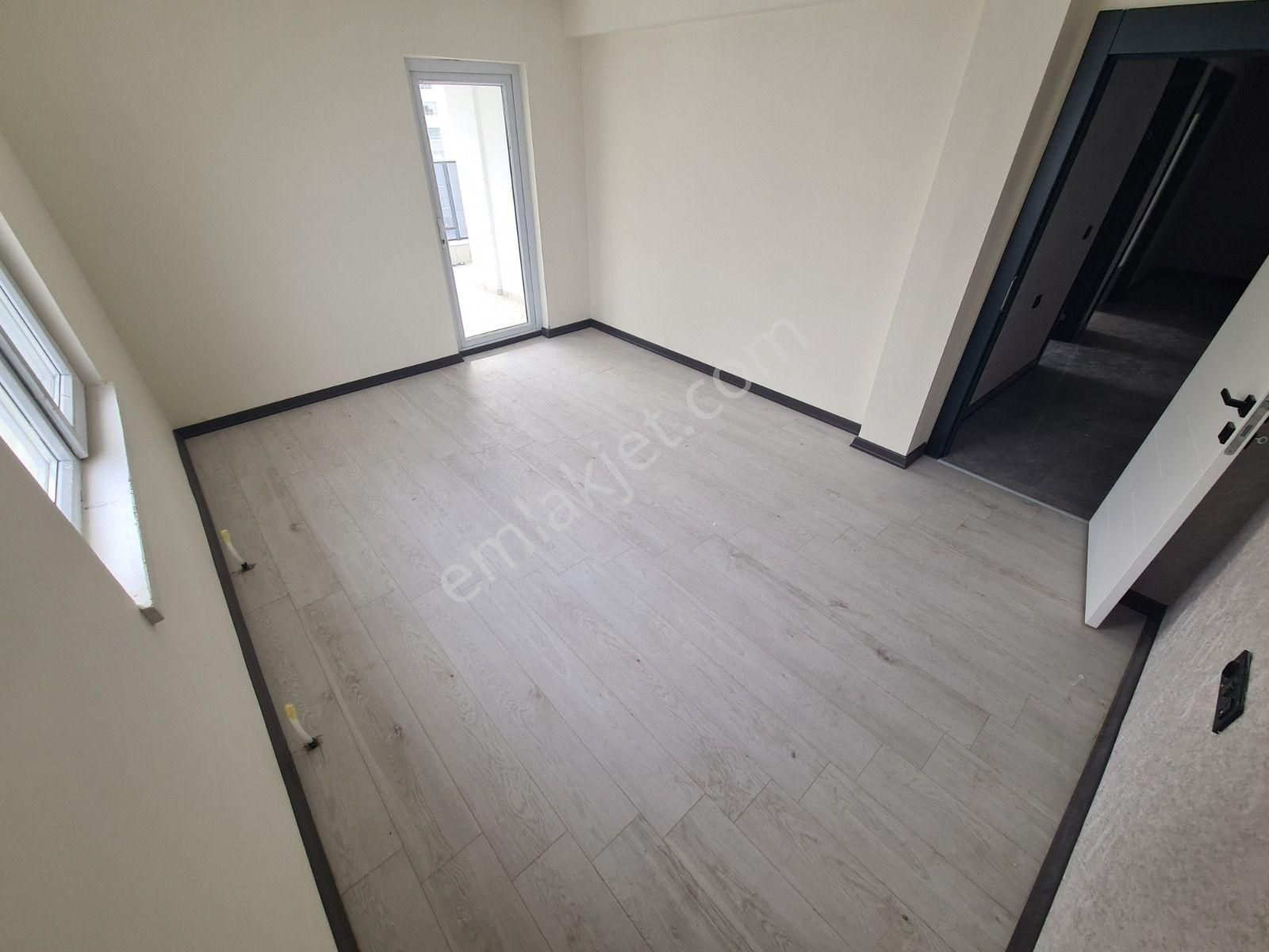 Park Manzaralı 9. Katta Teras Balkon /2 Banyo /sıfır 3+1 - Görsel 18