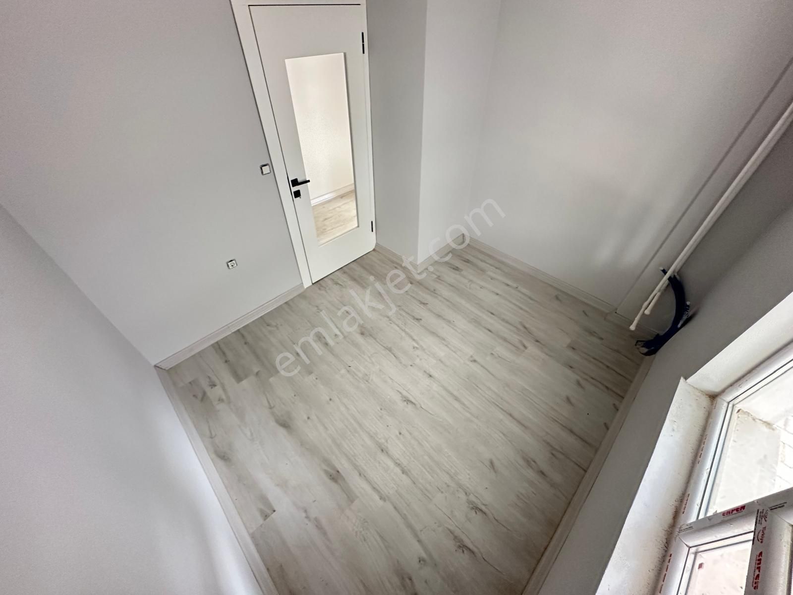 Yenikent Fevzi Çakmakta Ters Dublex 5+1 Lüx Yapılı Satılık Daire - Görsel 21