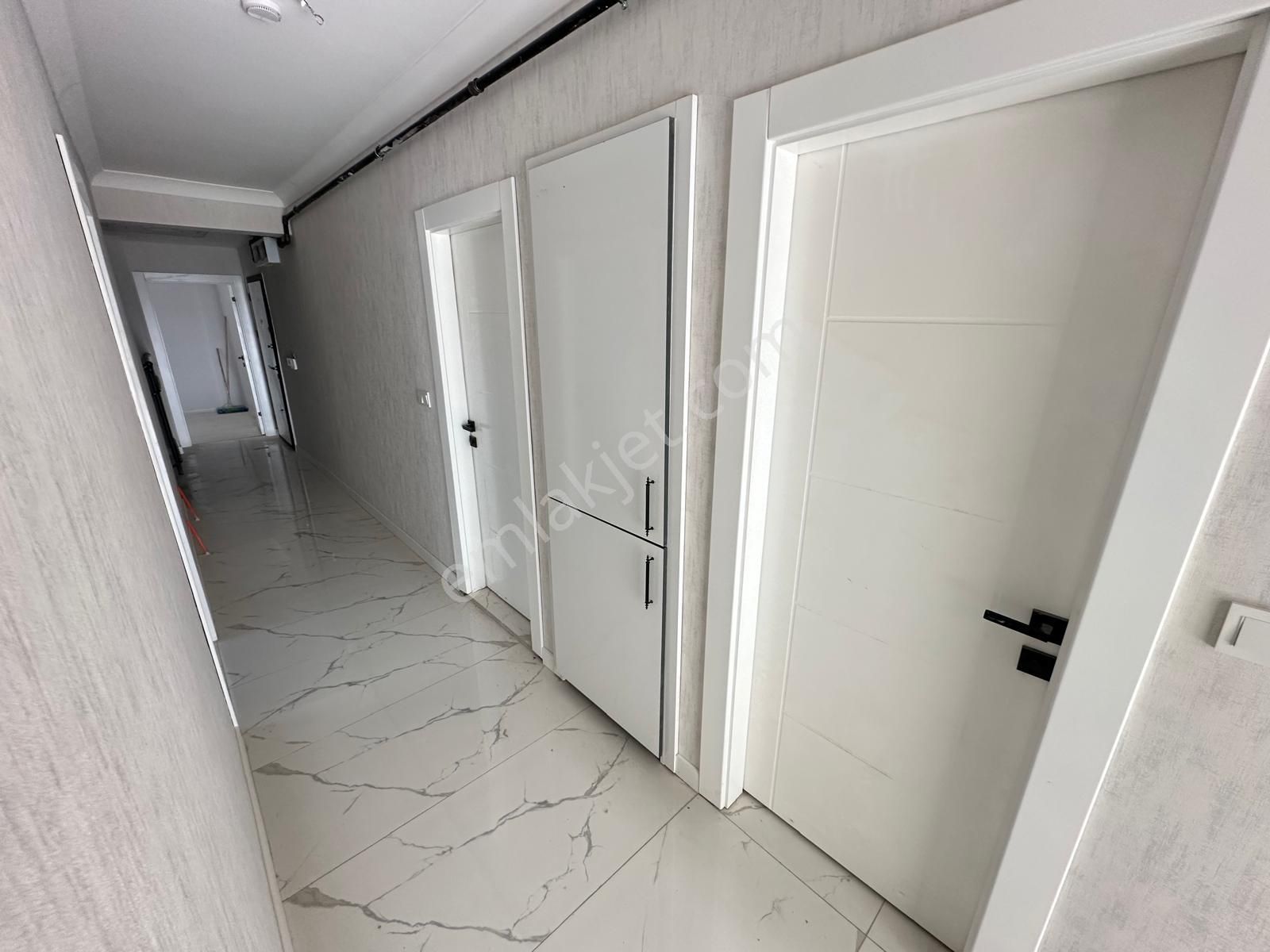 Yenikent Fevzi Çakmakta Ters Dublex 5+1 Lüx Yapılı Satılık Daire - Görsel 30