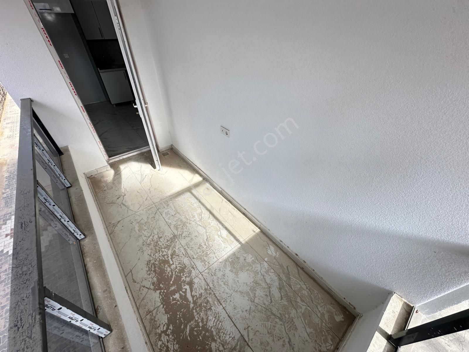 Yenikent Fevzi Çakmakta Ters Dublex 5+1 Lüx Yapılı Satılık Daire - Görsel 33