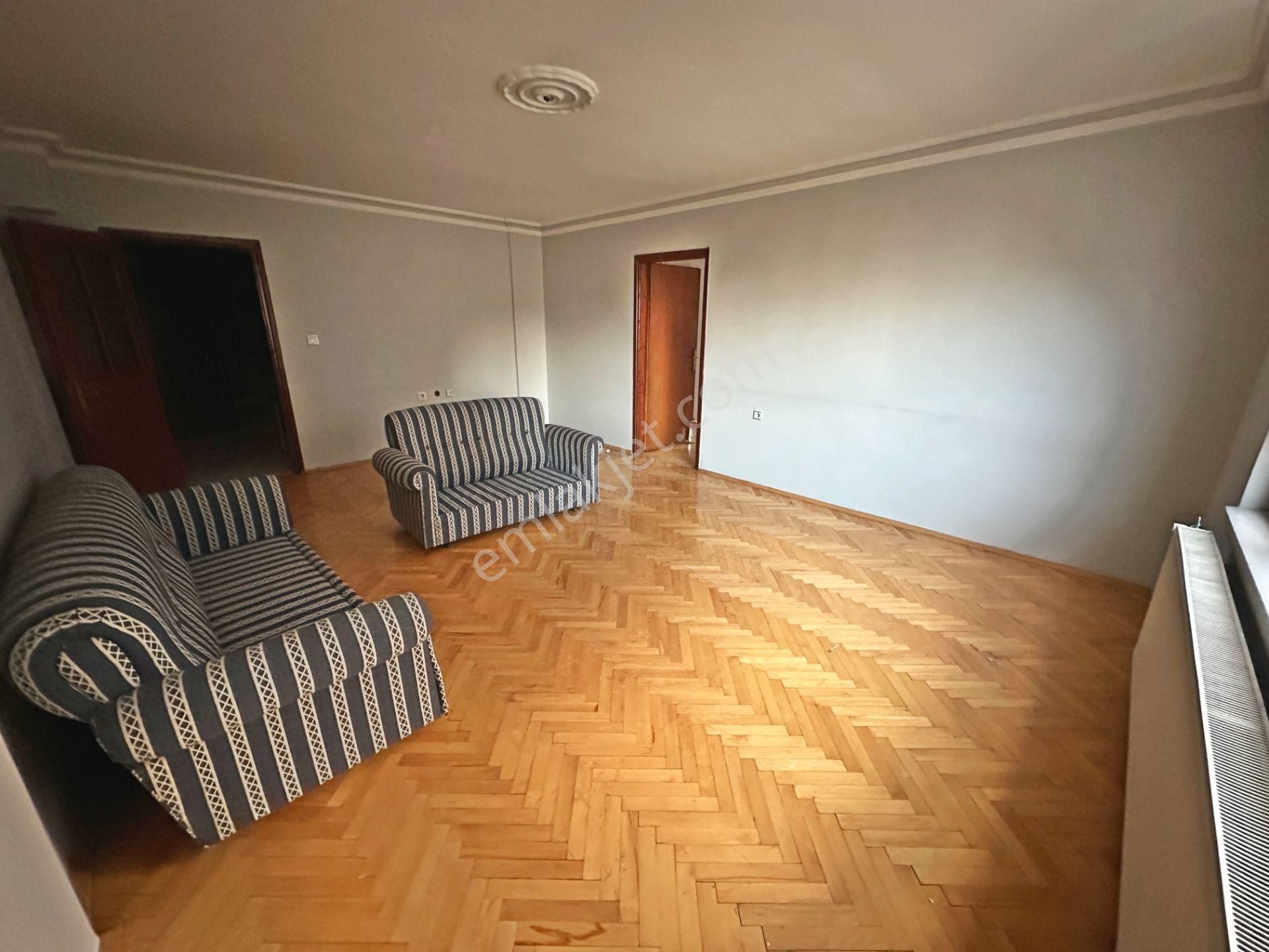 Saimekadın Göbek Yakını Ara Katta Geniş Kullanışlı 3+1 Kiralık Daire - Görsel 3