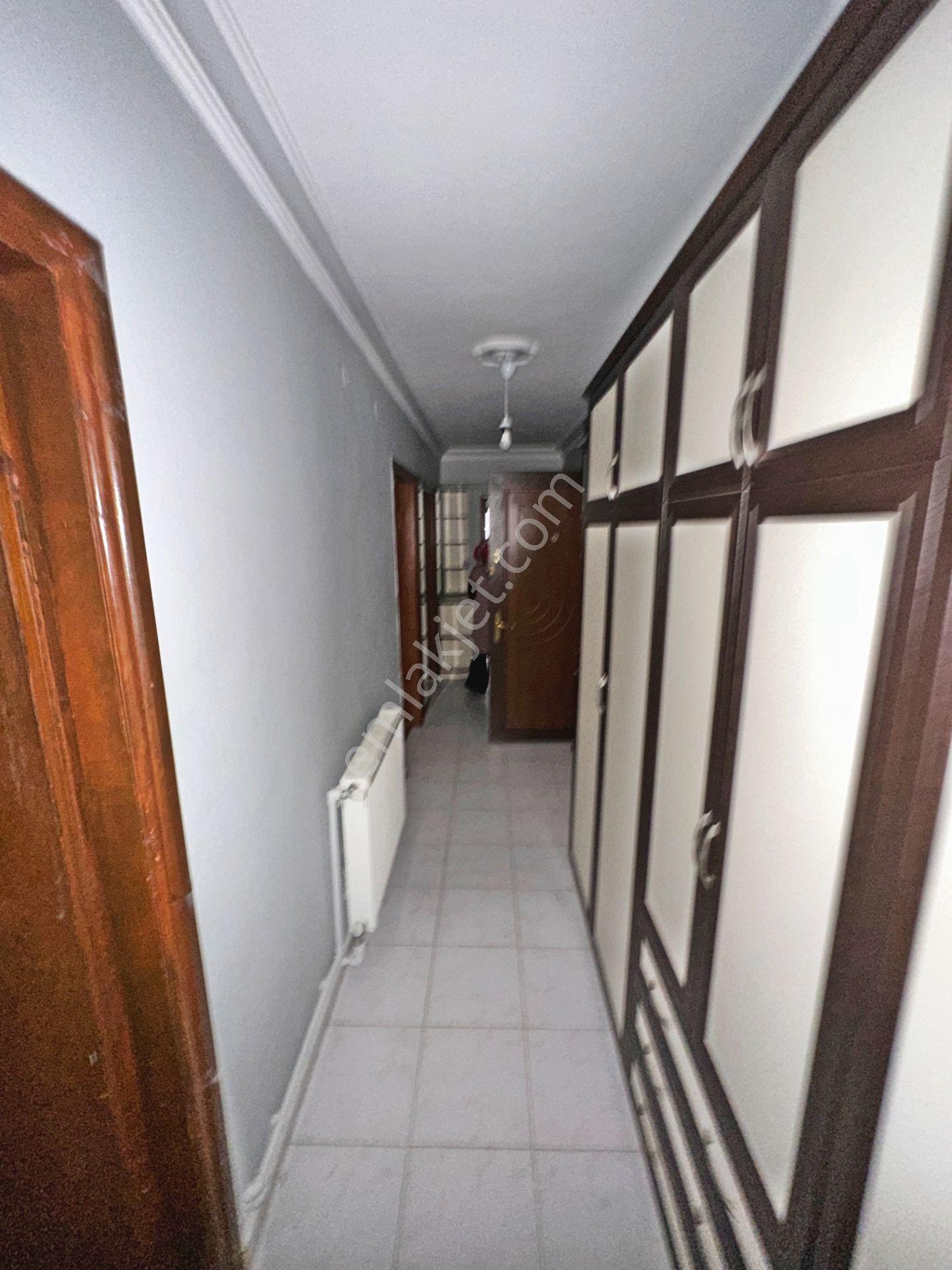 Saimekadın Göbek Yakını Ara Katta Geniş Kullanışlı 3+1 Kiralık Daire - Görsel 22