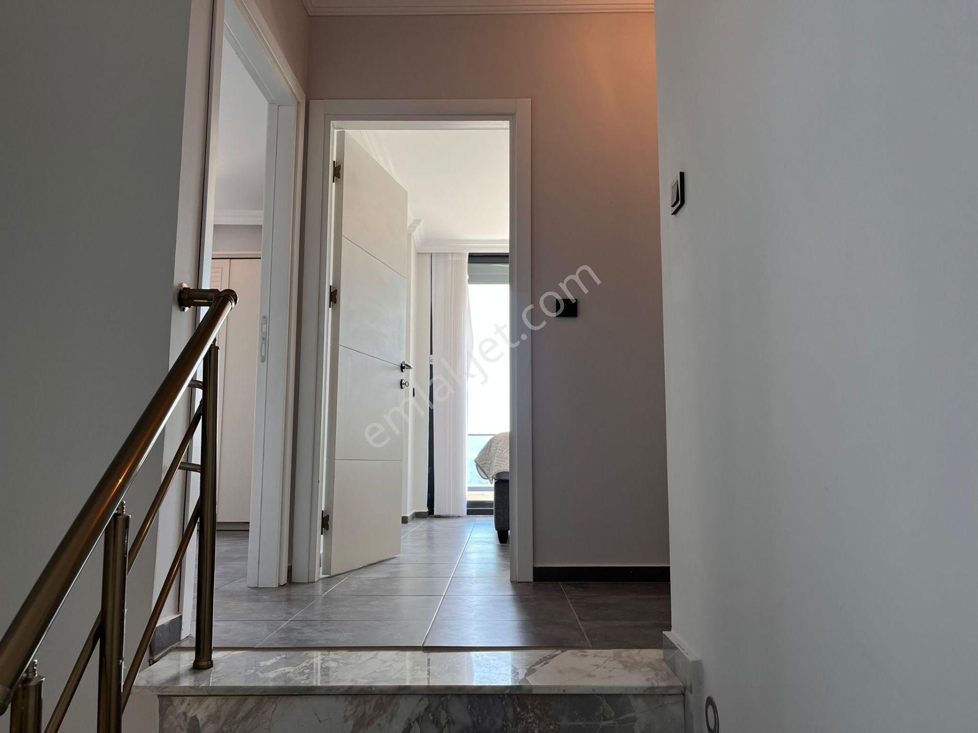 Akbük'de Full Deniz Manzaralı Müstakil Villa - Görsel 22