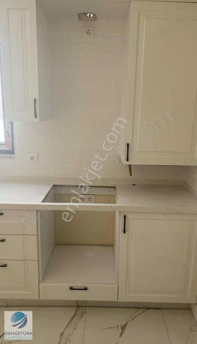 Bahçelievler Mah.sultanmurat Mevkiide Site İçersinde 2+1 - Görsel 27