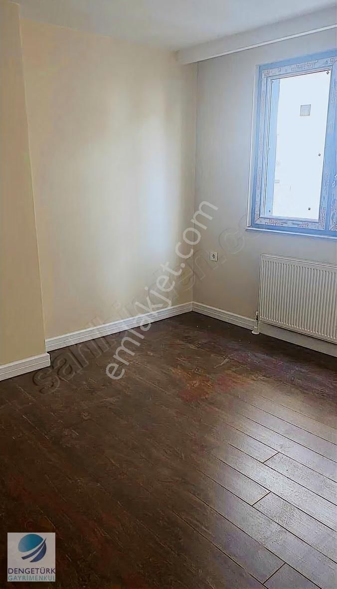 Bahçelievler Mah.sultanmurat Mevkiide Site İçersinde 2+1