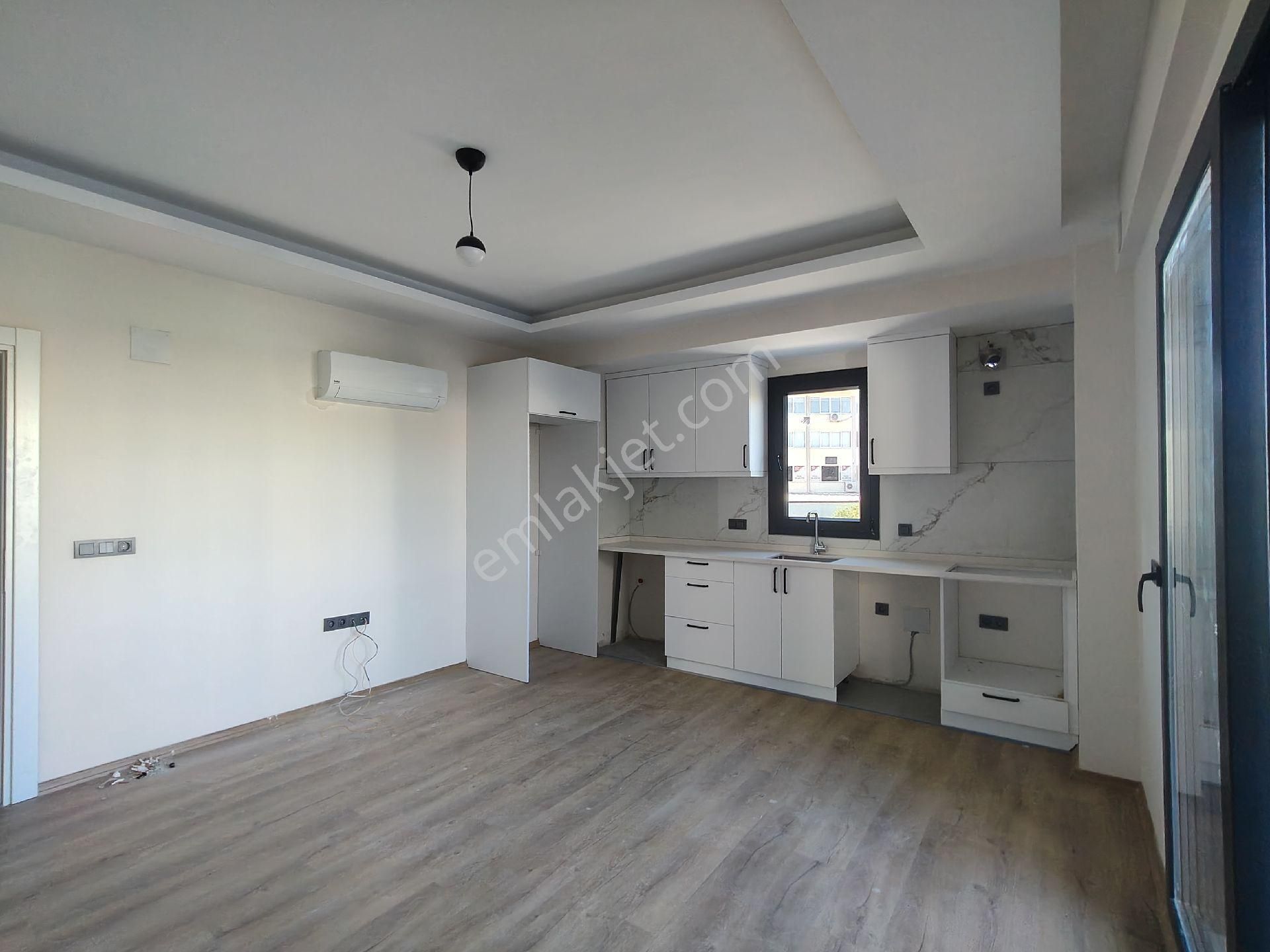 Uğur'dan Seydikemer Merkezde 1+1 Kiralık Daire - Görsel 20