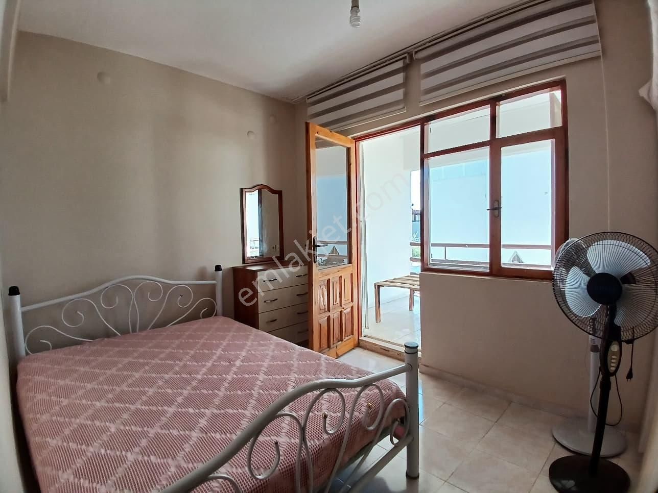 Merkezi Konumlu Denize Yürüme Mesafeli İkiz Villa - Görsel 24