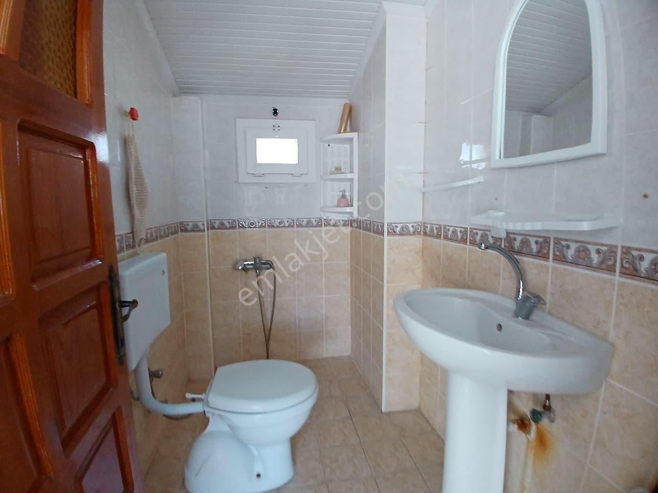 Merkezi Konumlu Denize Yürüme Mesafeli İkiz Villa - Görsel 33