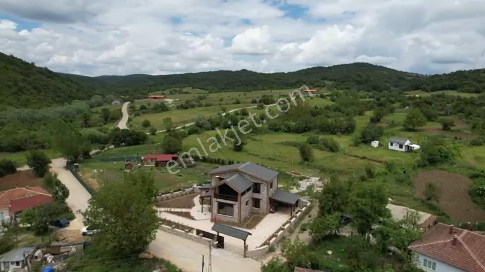 Satılık Lüx Taş Yapı Villa