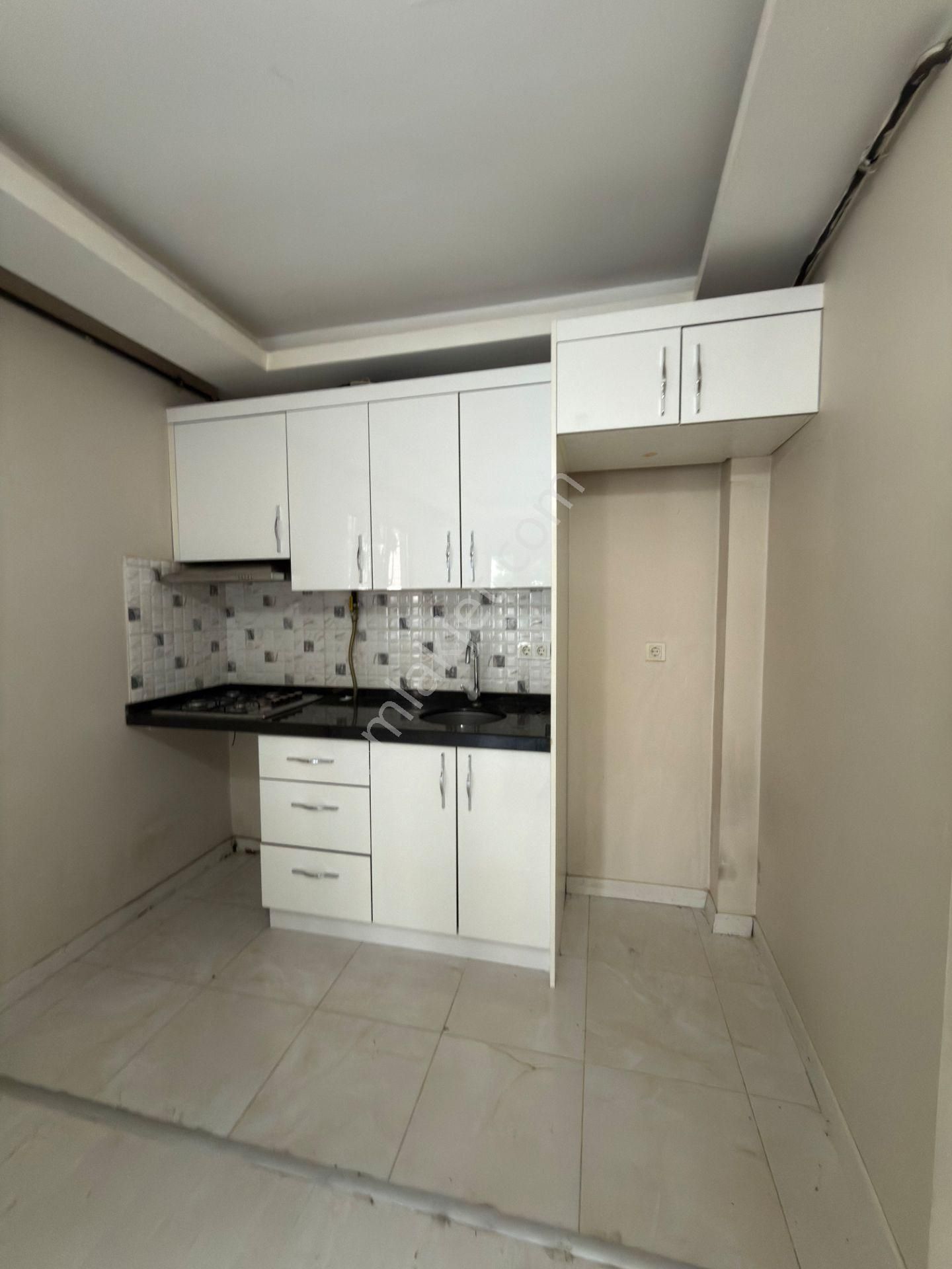 Maltepe Adatepe Işıklara Yakın, 50 M2 1+1 Satılık Daire - Görsel 7