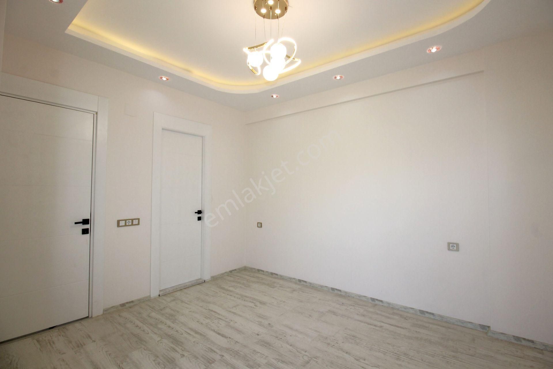 Retro’dan Modern Tasarım Ve Modern Mimarı İle Aradığınızı Bulacağınız Lüks 3+1 - Görsel 13