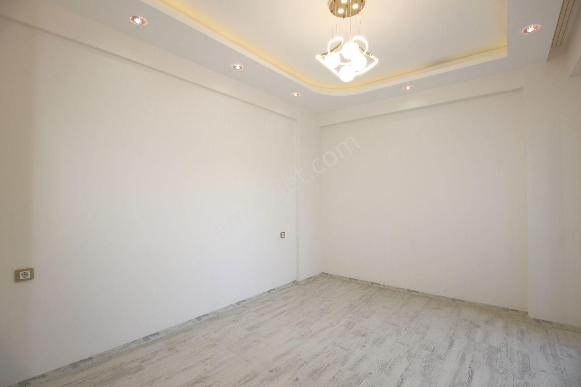 Retro’dan Modern Tasarım Ve Modern Mimarı İle Aradığınızı Bulacağınız Lüks 3+1 - Görsel 12