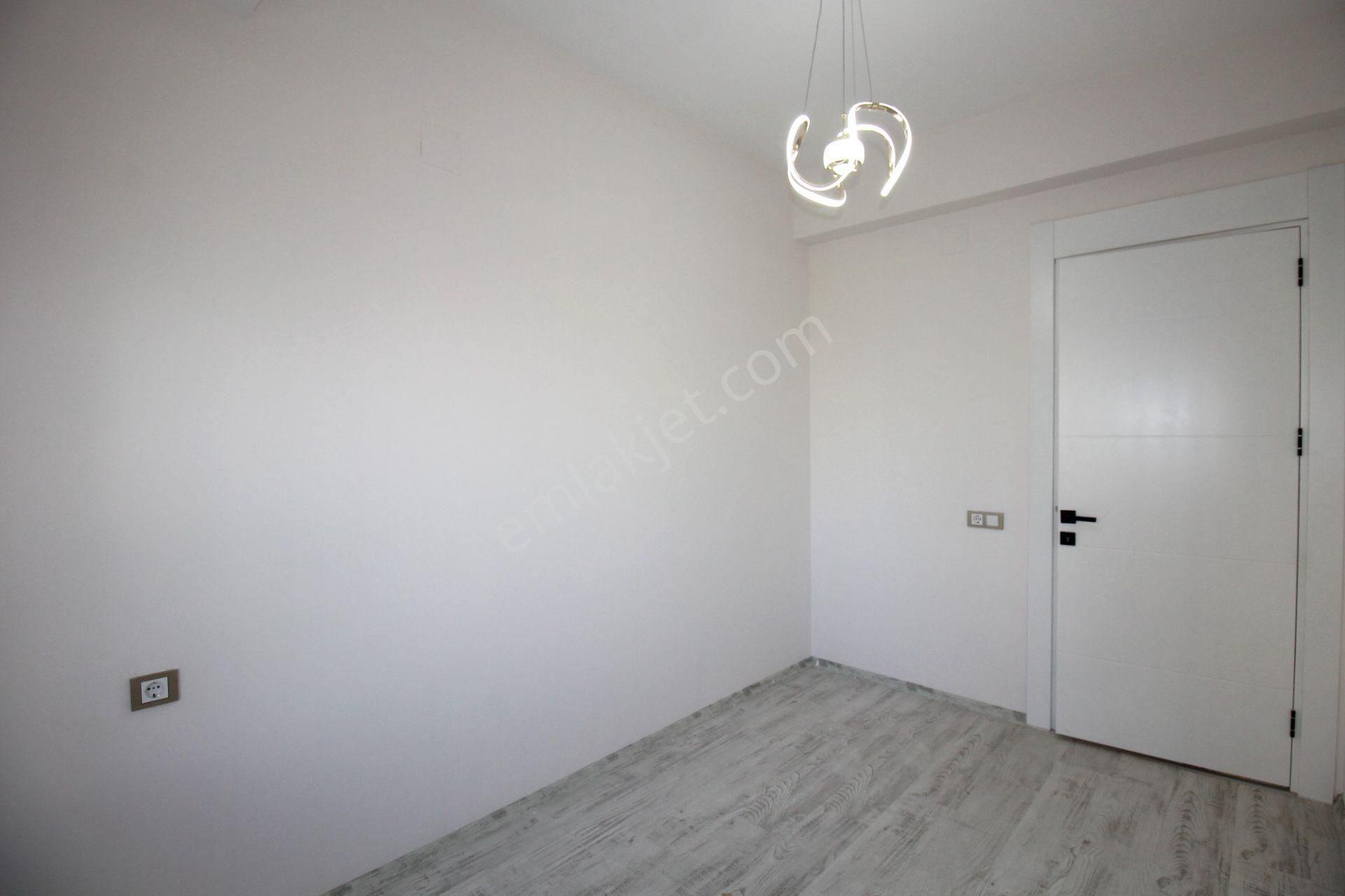 Retro’dan Modern Tasarım Ve Modern Mimarı İle Aradığınızı Bulacağınız Lüks 3+1 - Görsel 9