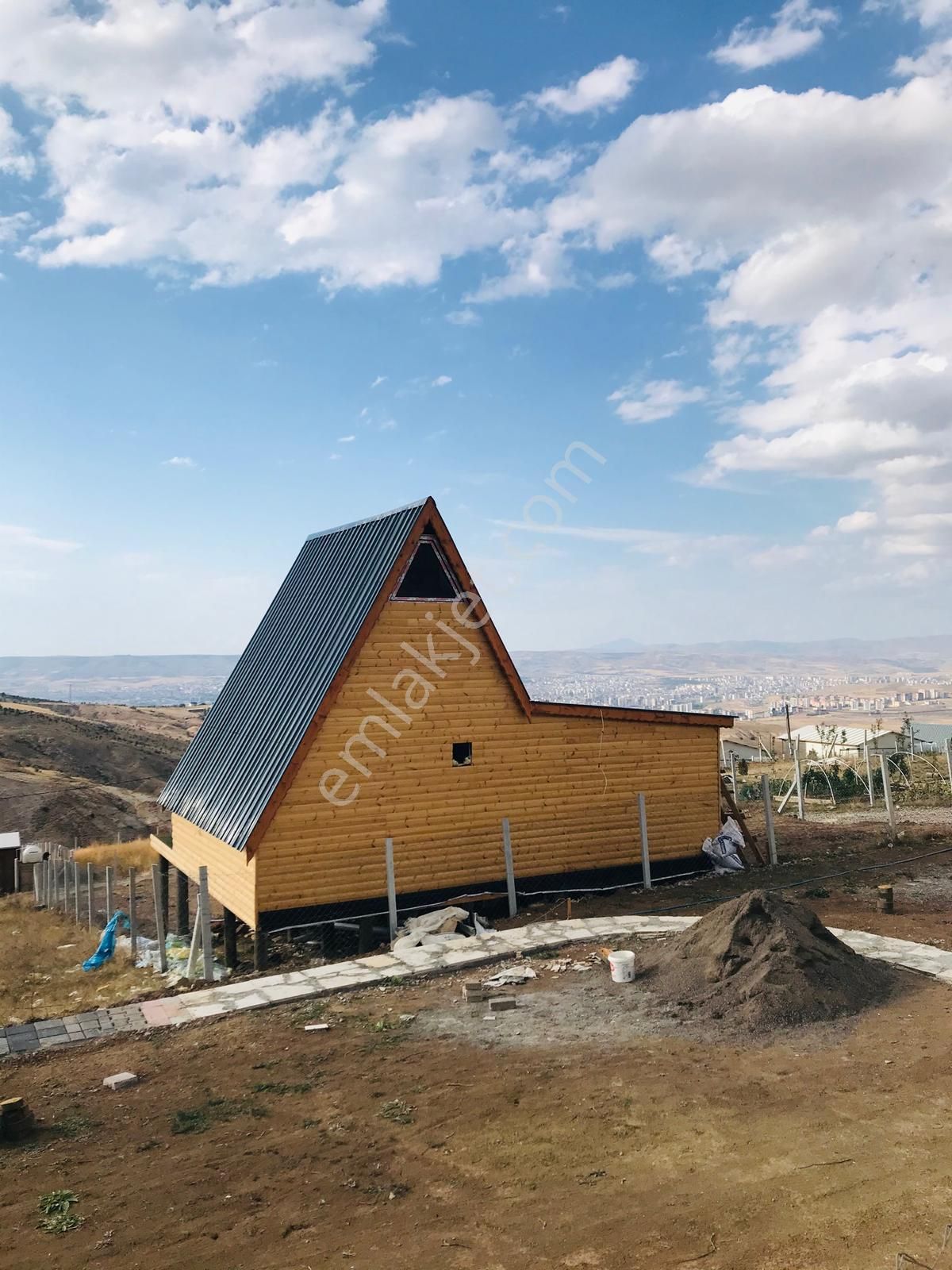 Kabze Emlaktan Sivas Mr.işhanda 500 M2 Üzeri 7o M2 Satılık Bungalov - Görsel 5