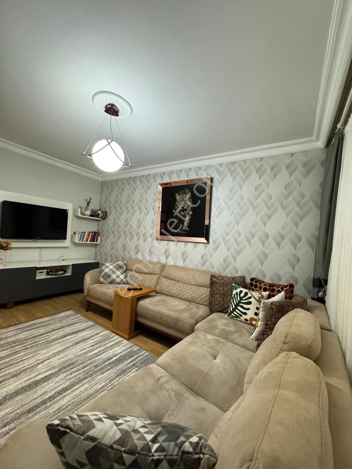 Merkez Emlak 3+1 Kat 2 Ön Cephe İçi Yapılı Montalamalı 120 M2 - Görsel 2