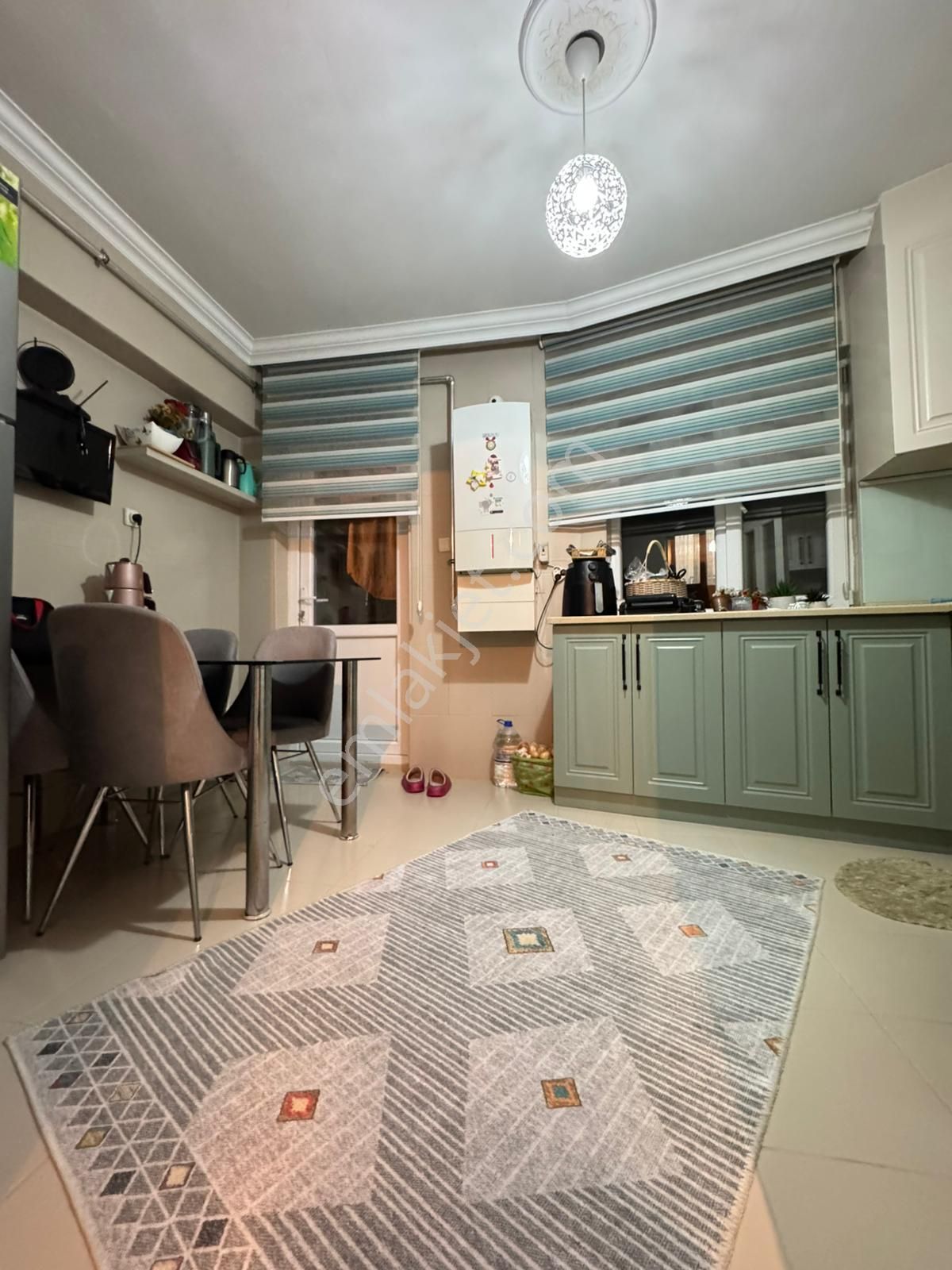 Merkez Emlak 3+1 Kat 2 Ön Cephe İçi Yapılı Montalamalı 120 M2 - Görsel 8