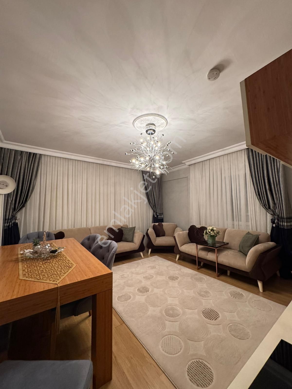 Merkez Emlak 3+1 Kat 2 Ön Cephe İçi Yapılı Montalamalı 120 M2