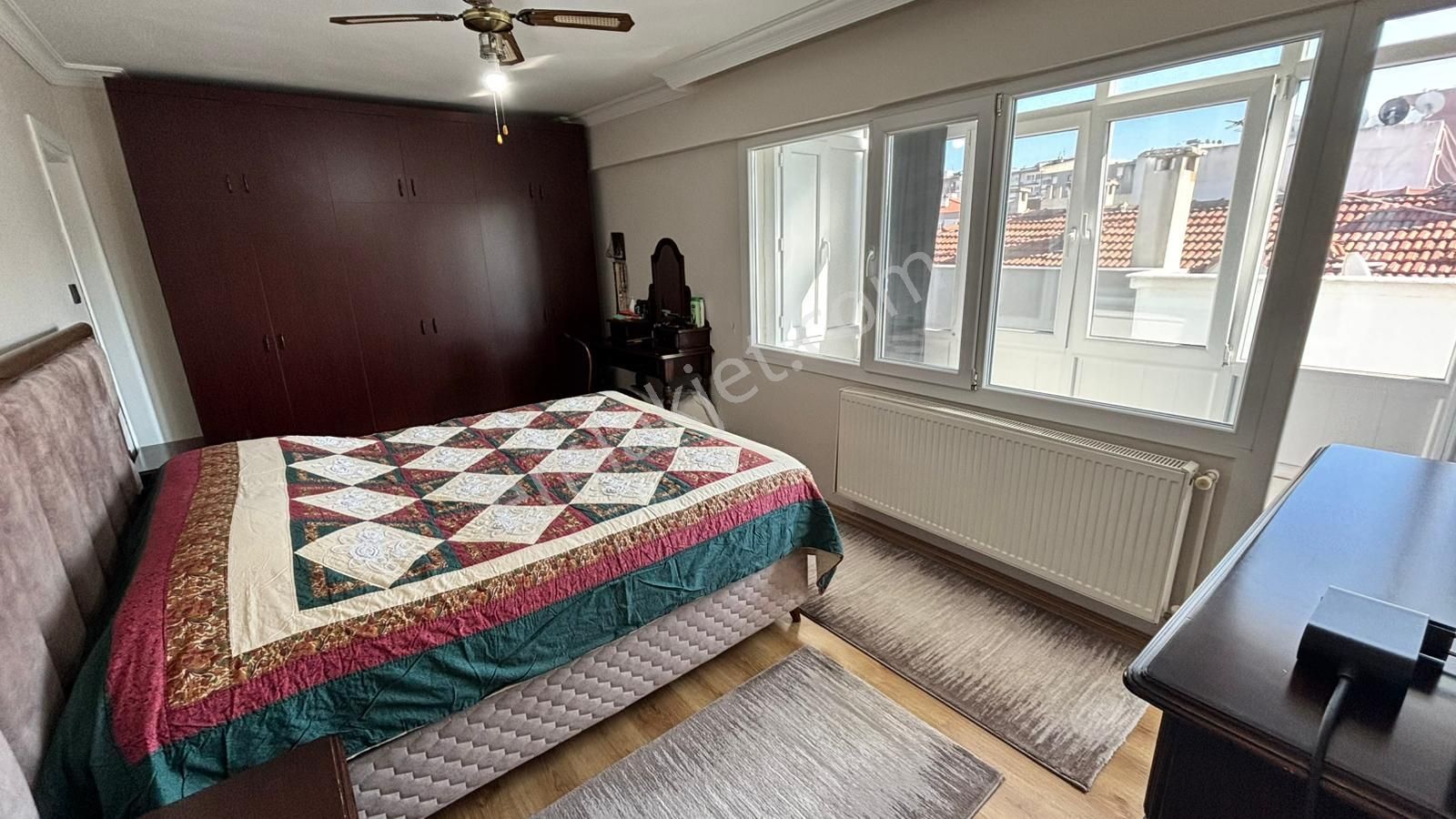 Bornova Katlı Otopark Ve Pazar Yanında, Bakımlı, 175 M² 3+1 - Görsel 27