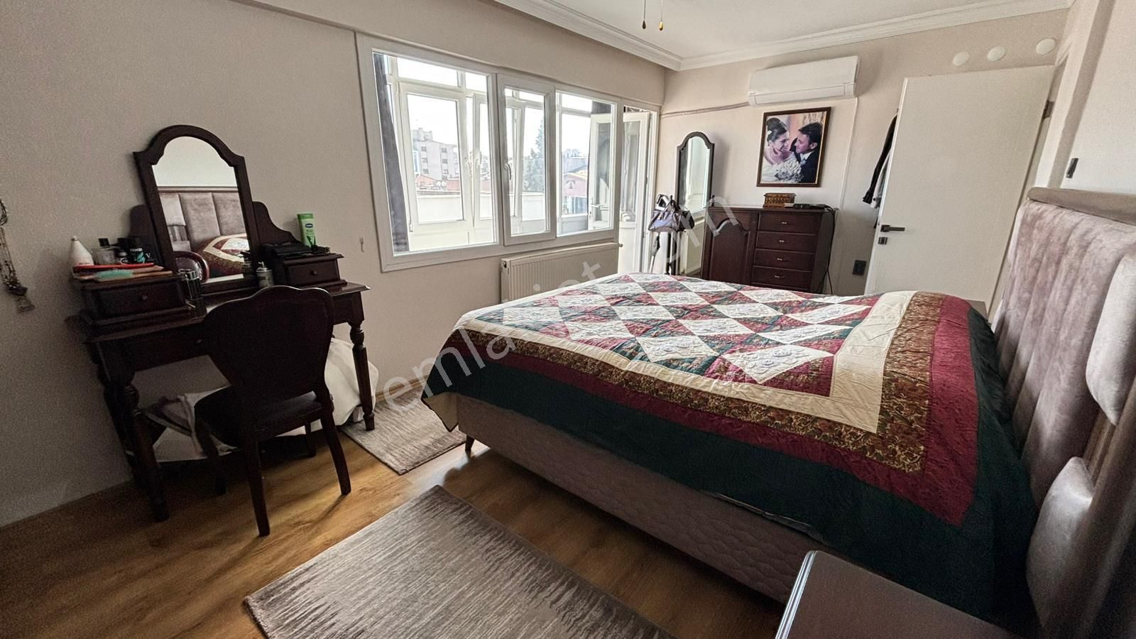 Bornova Katlı Otopark Ve Pazar Yanında, Bakımlı, 175 M² 3+1 - Görsel 28