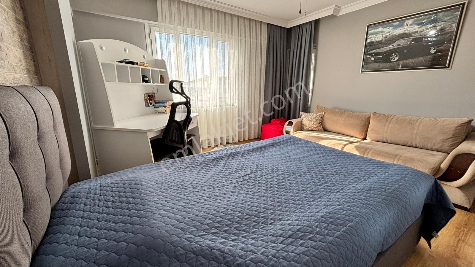 Bornova Katlı Otopark Ve Pazar Yanında, Bakımlı, 175 M² 3+1 - Görsel 15