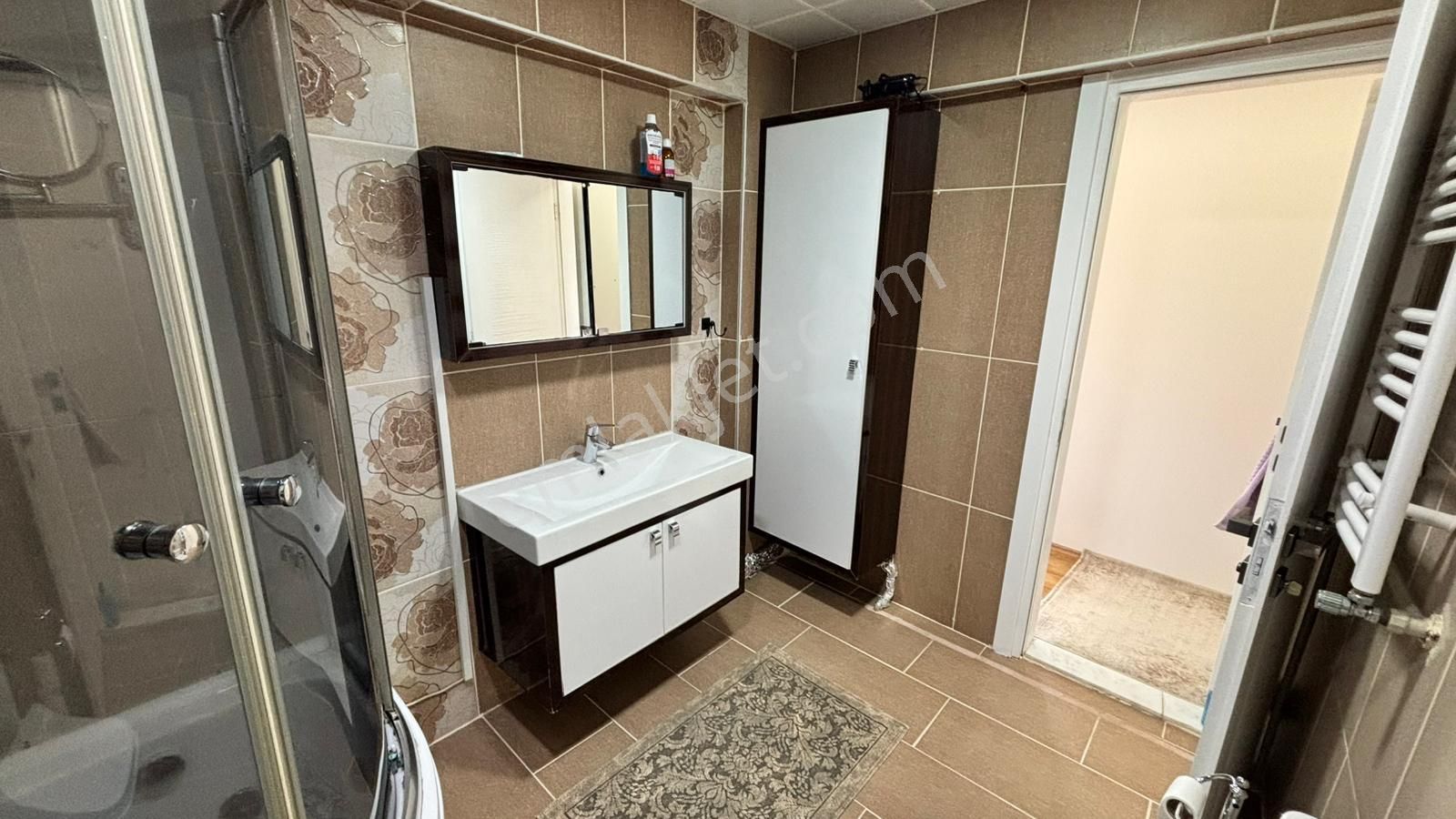 Bornova Katlı Otopark Ve Pazar Yanında, Bakımlı, 175 M² 3+1 - Görsel 17