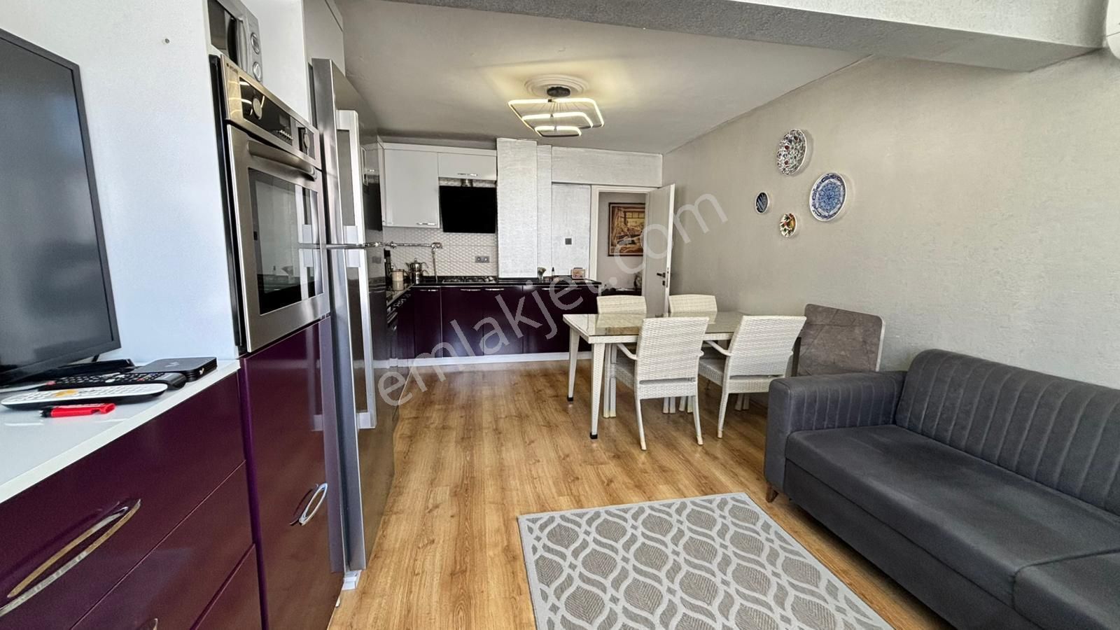 Bornova Katlı Otopark Ve Pazar Yanında, Bakımlı, 175 M² 3+1 - Görsel 12