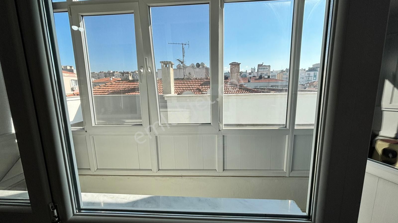 Bornova Katlı Otopark Ve Pazar Yanında, Bakımlı, 175 M² 3+1 - Görsel 22