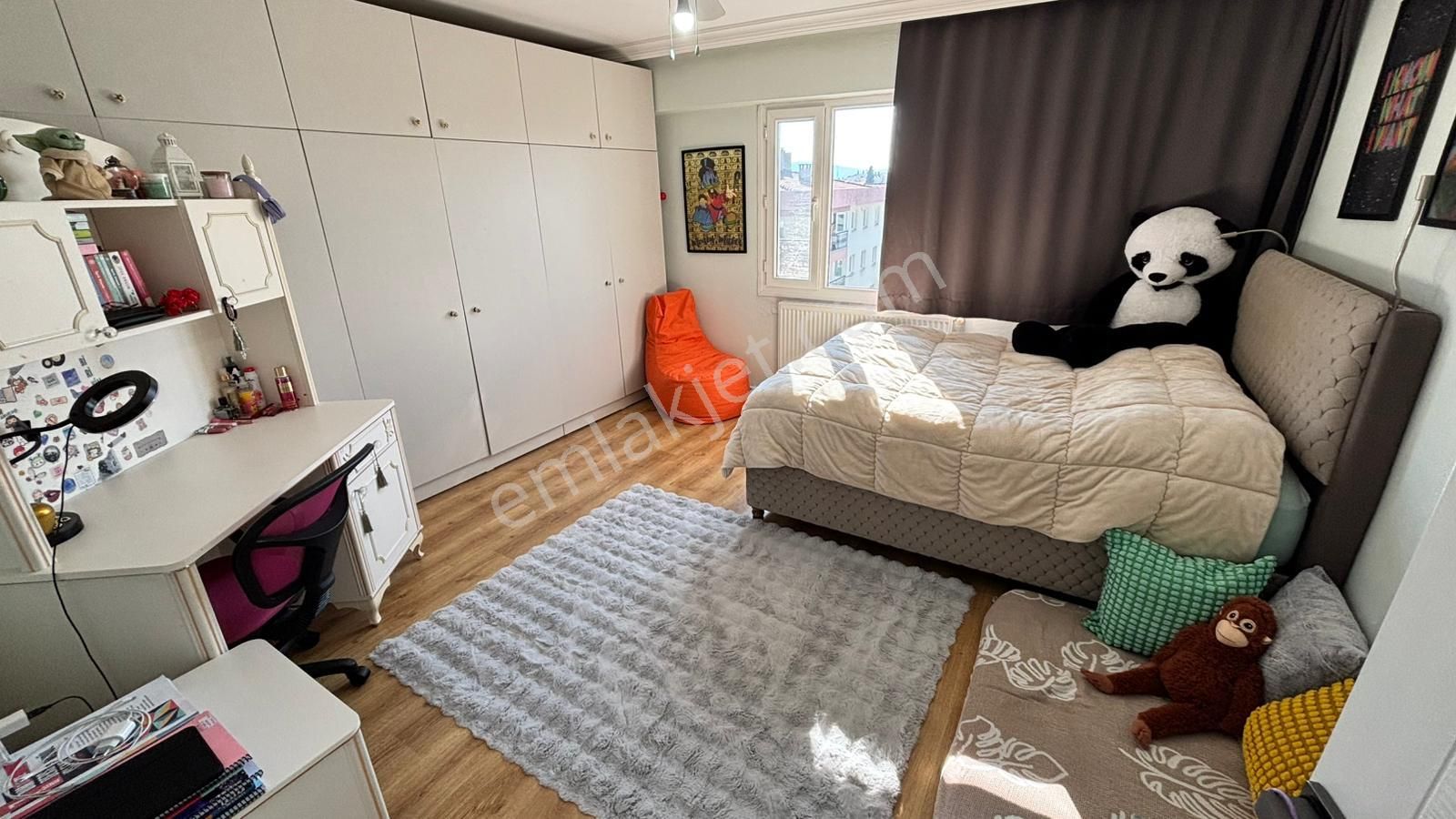 Bornova Katlı Otopark Ve Pazar Yanında, Bakımlı, 175 M² 3+1 - Görsel 24