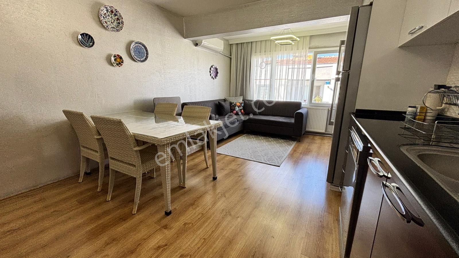 Bornova Katlı Otopark Ve Pazar Yanında, Bakımlı, 175 M² 3+1 - Görsel 11