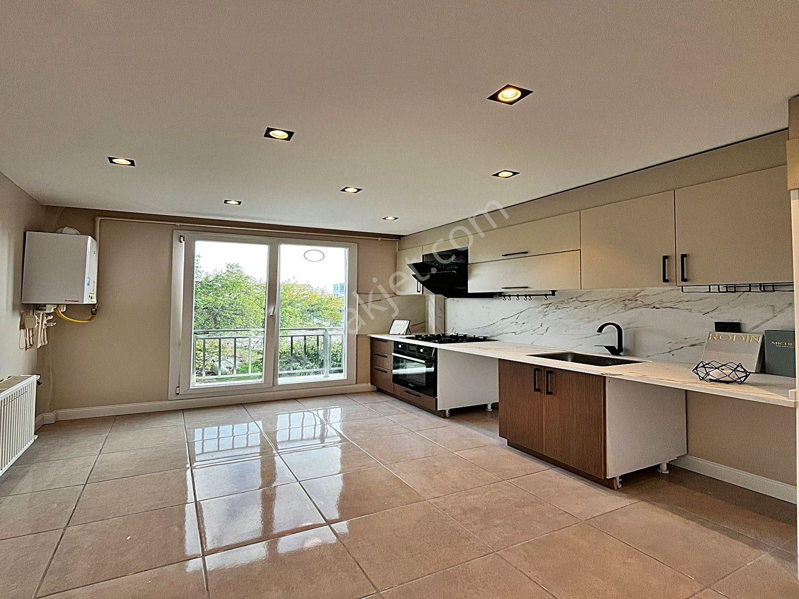 Cadde34 Yapı'dan Adnan Kahveci'de Ebeveyn Banyolu %50 Krediye Uygun 3+1 Full Dekorlu Satılık Daire - Görsel 16