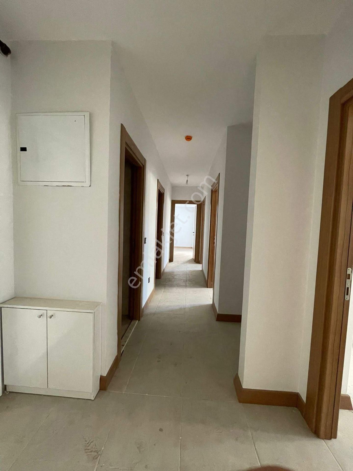 Esenler Selçuklu Toki Konutların'da Satılık 2+1 Boş Daire - Görsel 5