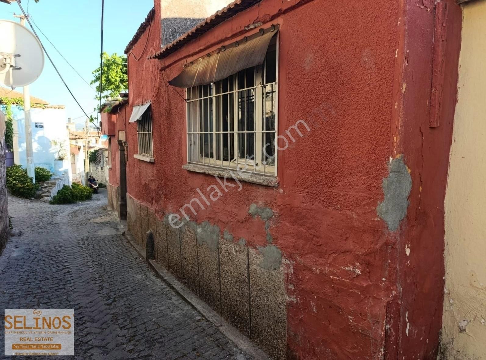 Tarihi Bergama'da Manzaralı Bahçeli Ev - Görsel 3