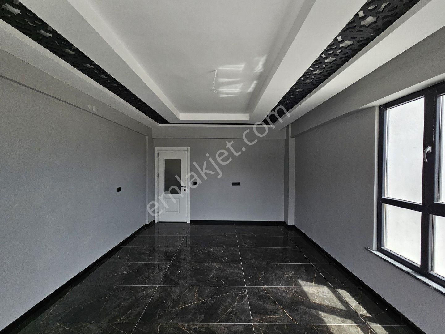 İşyapar Gayrimenkul’den Kosova Mahallesinde Villa Konseptinde 5+1 Tripleks Daire - Görsel 24