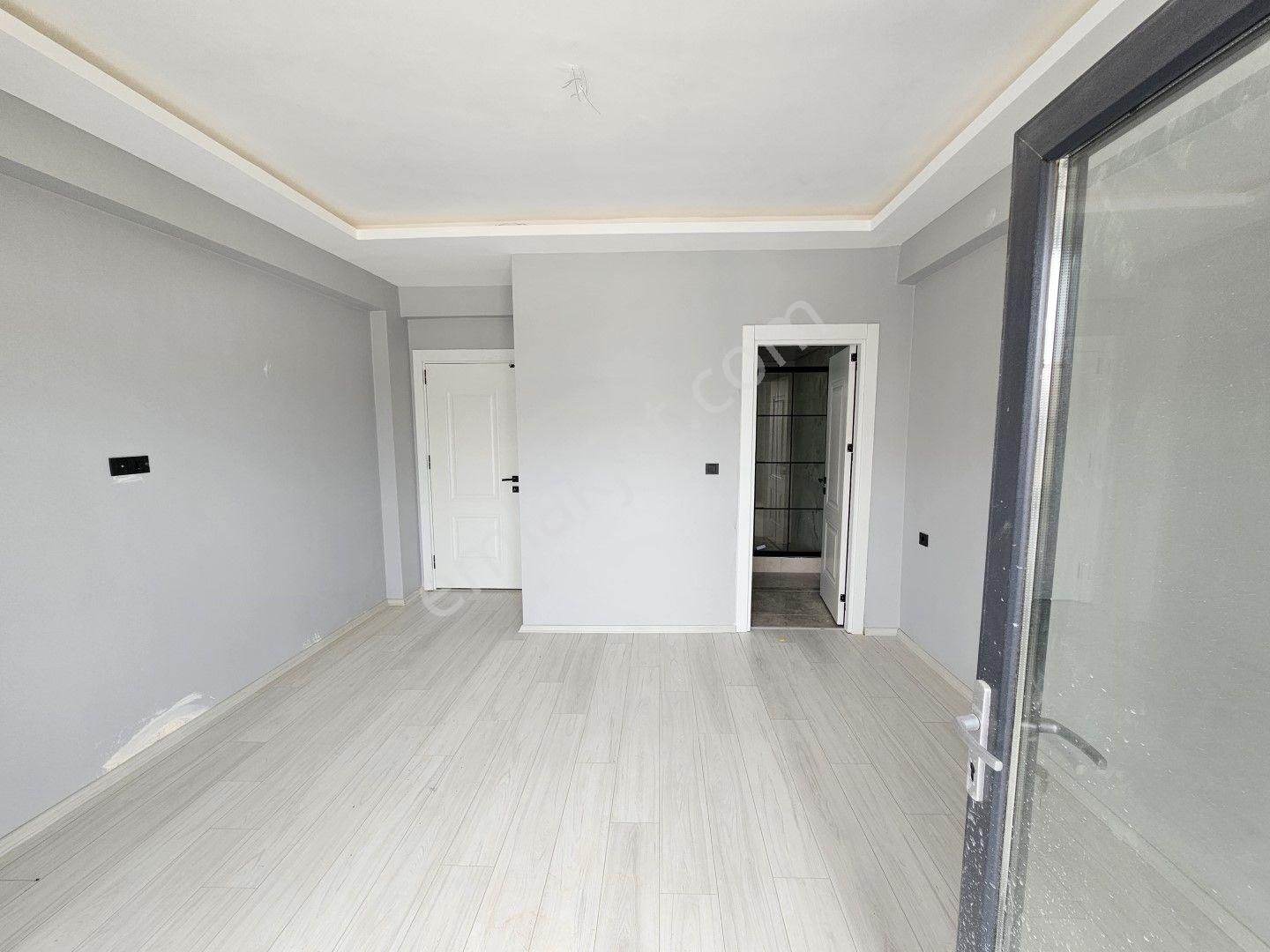 İşyapar Gayrimenkul’den Kosova Mahallesinde Villa Konseptinde 5+1 Tripleks Daire - Görsel 5