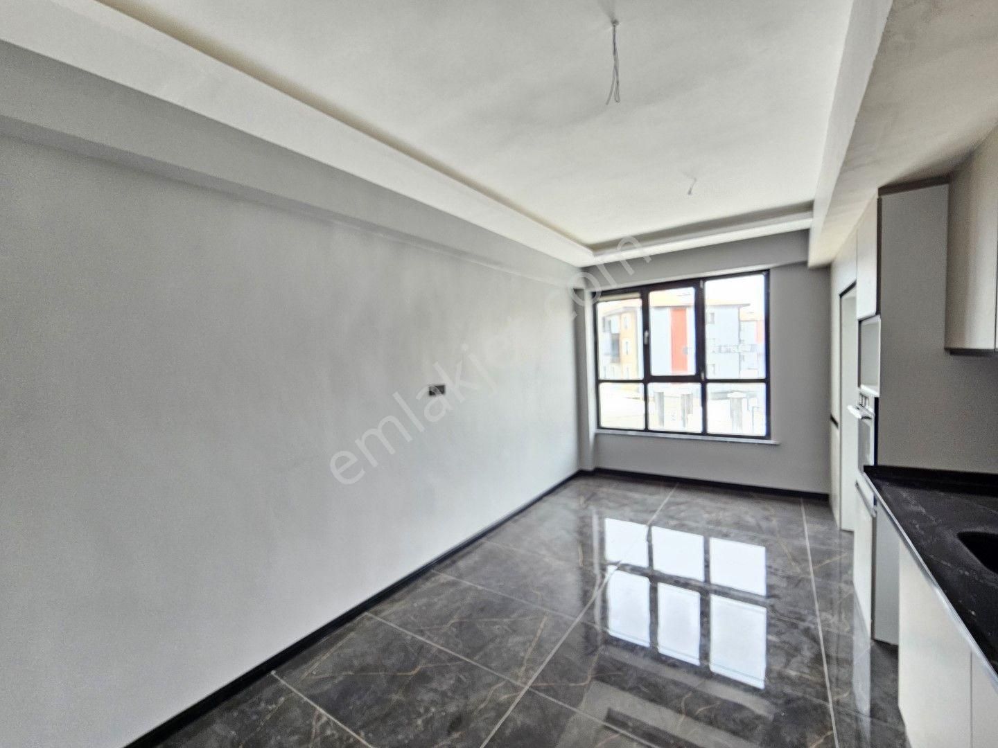 İşyapar Gayrimenkul’den Kosova Mahallesinde Villa Konseptinde 5+1 Tripleks Daire - Görsel 15