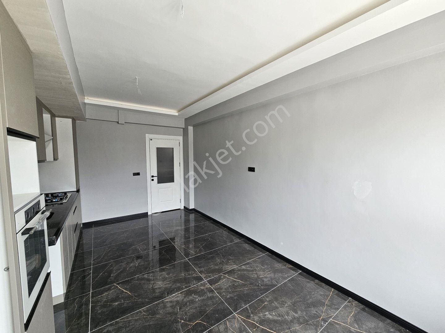 İşyapar Gayrimenkul’den Kosova Mahallesinde Villa Konseptinde 5+1 Tripleks Daire - Görsel 14