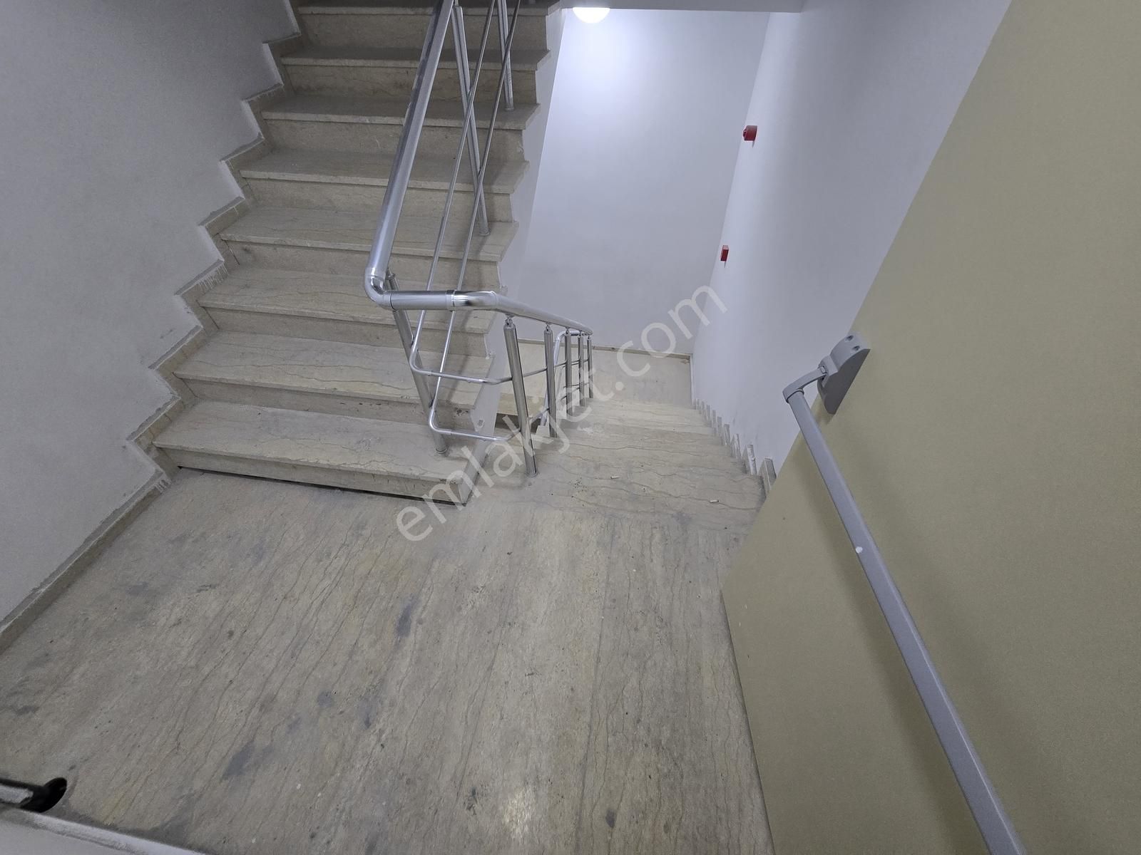 Pusula İnş.tan Taksim İlk Yardım Has.yakın Sitede 95m2 7kat Dair - Görsel 2