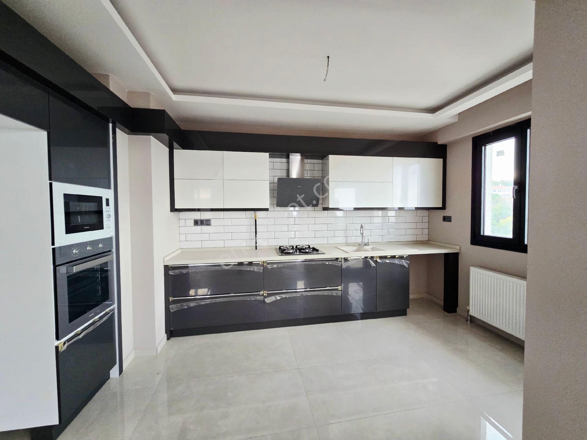 Kadınlar Denizinde Arakat Ful Deniz Manzaralı Doğalgazlı Güvenlikli Elit Sitede 3+1 140m2 Daire - Görsel 33