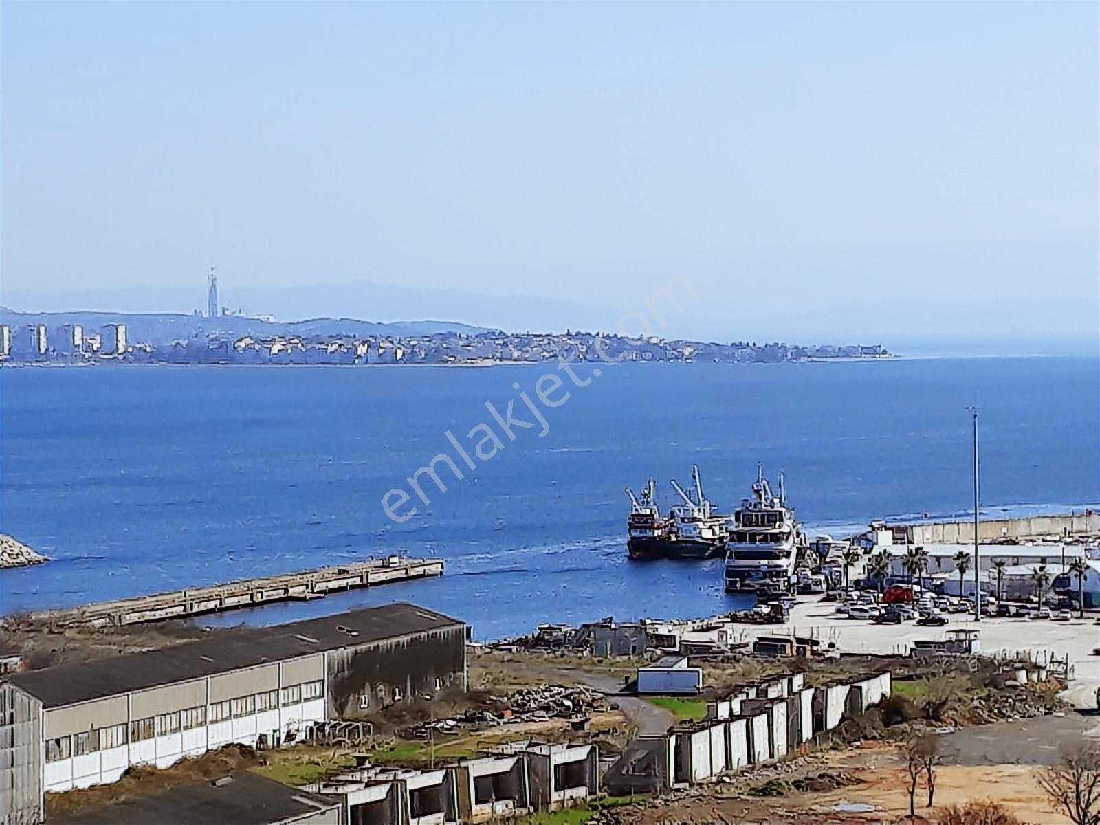 Tuzla Viaport Marina Karşısı Güzel Lokasyonda 2+1 Kiralık Ofis